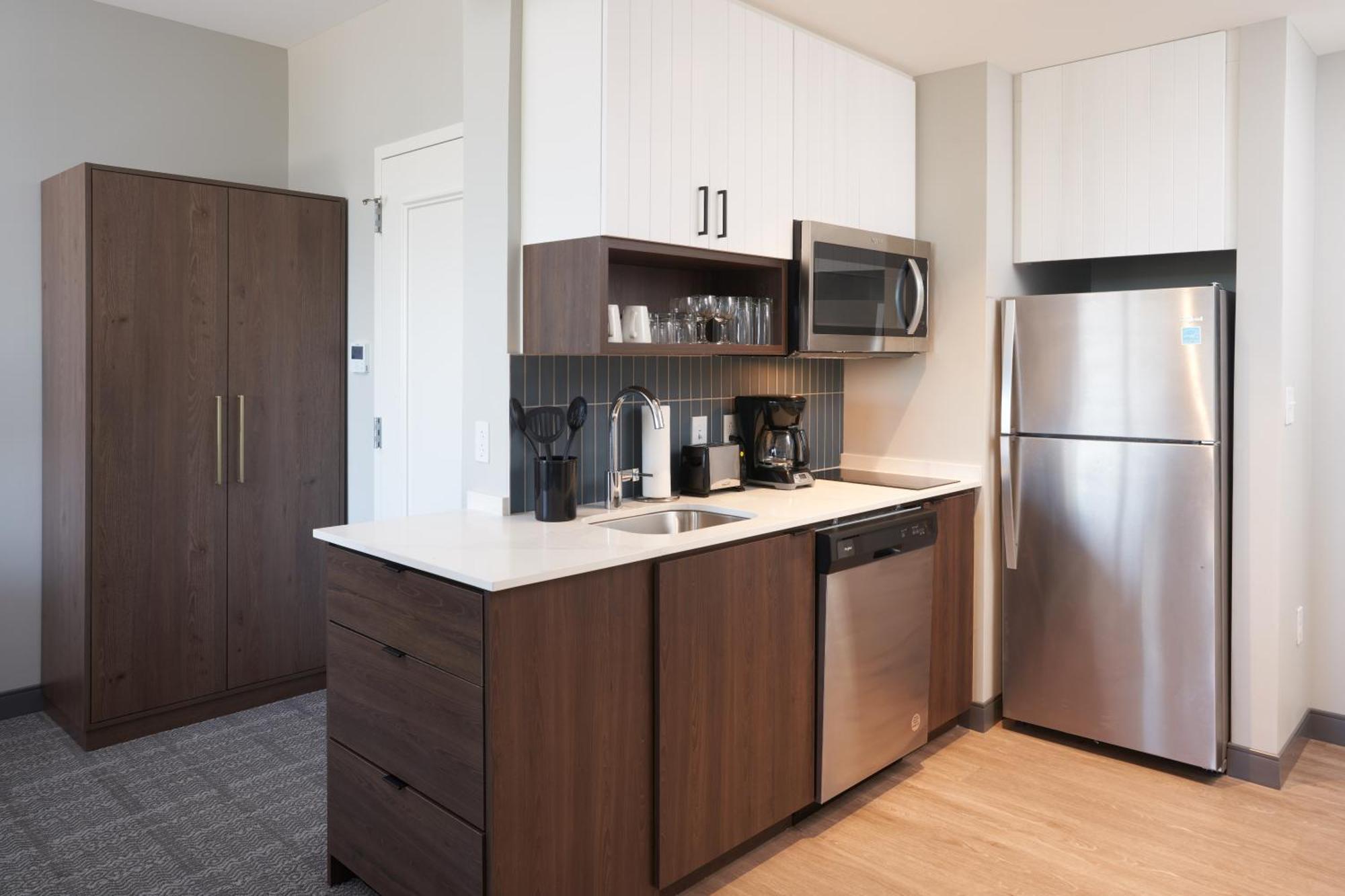 Staybridge Suites Wilmington Downtown By Ihg Екстериор снимка